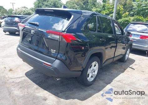 2019 Toyota Rav4 Xle z USA, uszkodzony, nr VIN 2T3P1RFV4KC018245